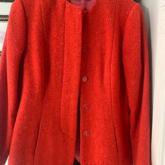 Geoffrey Beene red tailored coat - Picture 3 of 13